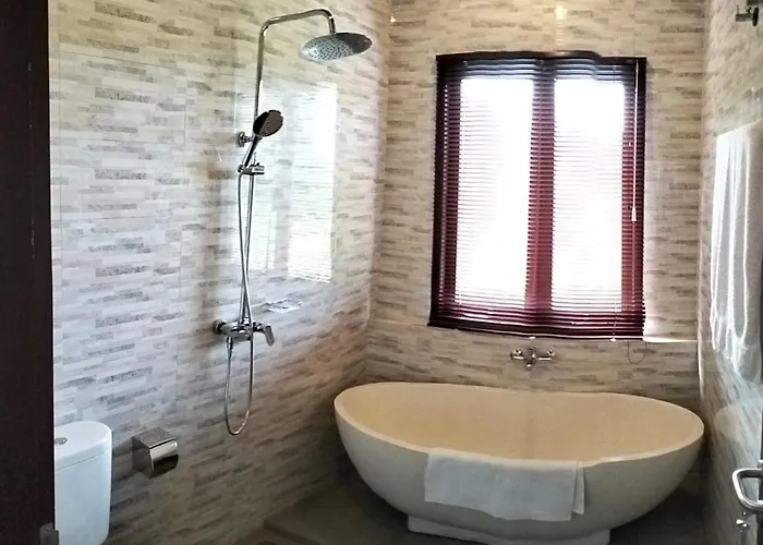 Large 3br Nusadua Balinese Style Вилла